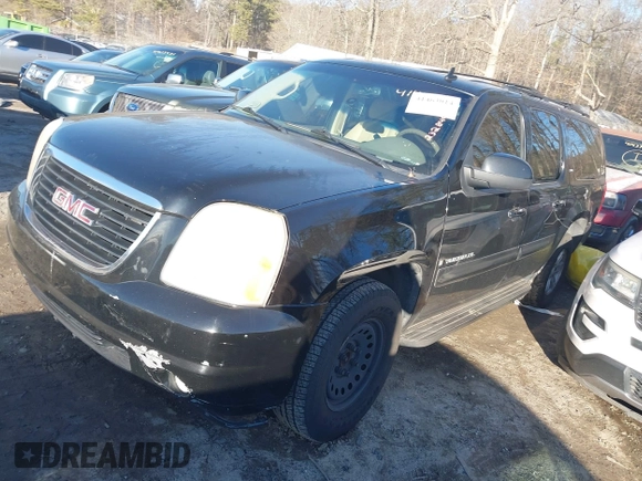2008 GMC Yukon XL SLT 4SB with VIN 1GKFC16008R232849, listed as a IAAI auction lot 41463014 with 266,448 mi miles and . Bid and sale history available at carsss.com. Image 2.