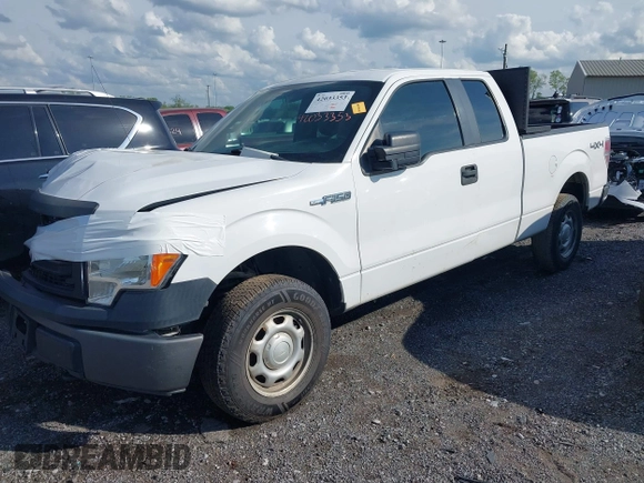 2014 Ford F-150 XL z VIN 1FTFX1EF0EKF29727, wystawiony jako IAAI lot #42033353 z przebiegiem 101 692 mil mil oraz . Historia ofert i sprzedaży dostępna na DreamBid. Obrazek 2.
