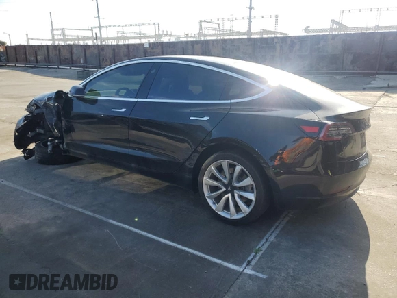 2018 Tesla Model 3 Long Range Battery z VIN 5YJ3E1EB7JF071438, wystawiony jako Copart lot #52996665 z przebiegiem 73 881 mil mil oraz Szkoda całkowita • Salvage title. Historia ofert i sprzedaży dostępna na DreamBid. Obrazek 2.