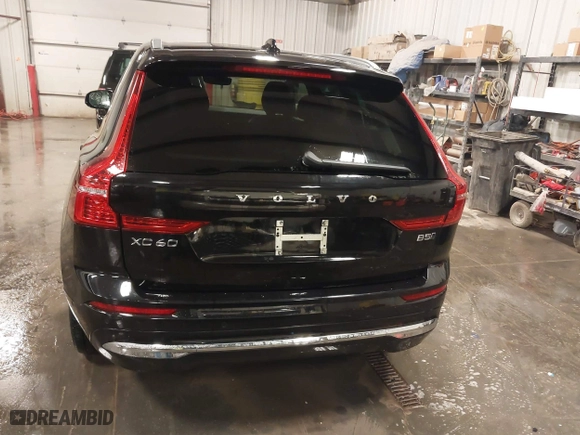 2023 Volvo XC60 Plus Bright Theme with VIN YV4L12RN8P1273371, listed as a IAAI auction lot 41150994 with 17,132 mi miles. Bid and sale history available at carsss.com. Image 17.