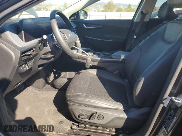 2023 Kia EV6 Wind with VIN KNDC34LA2P5149684, listed as a Copart auction lot 77680124 with 44,826 mi miles and Clean Title. Bid and sale history available at carsss.com. Image 7.