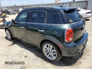 2012 MINI Countryman S with VIN WMWZC3C58CWL83403, listed as a Copart auction lot 61290125 with 122,714 mi miles and Clean title. Bid and sale history available at DreamBid. Image 2.