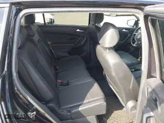 2019 Volkswagen Tiguan SE with VIN 3VV3B7AXXKM012766, listed as a IAAI auction lot 41571347 with 56,594 mi miles. Bid and sale history available at carsss.com. Image 8.