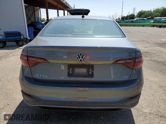 2022 Volkswagen Jetta SE with VIN 3VWEM7BU9NM013608, listed as a Copart auction lot 61476275 with 33,316 mi miles and Salvage title. Bid and sale history available at DreamBid. Image 6.