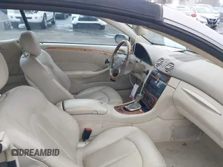 2005 Mercedes-Benz CLK 500 with VIN WDBTK75GX5T045909, listed as a IAAI auction lot 41173758 with 195,597 mi miles and . Bid and sale history available at DreamBid. Image 5.