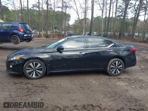 2019 Nissan Altima 2.5 SV with VIN 1N4BL4DV2KC220096, listed as a IAAI auction lot 41802662 with 77,941 mi miles. Bid and sale history available at carsss.com. Image 14.