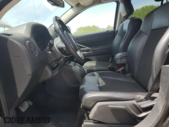 2016 Jeep Compass Sport SE with VIN 1C4NJCBA8GD649929, listed as a Copart auction lot 55960165 with 109,601 mi miles and Salvage title. Bid and sale history available at DreamBid. Image 7.