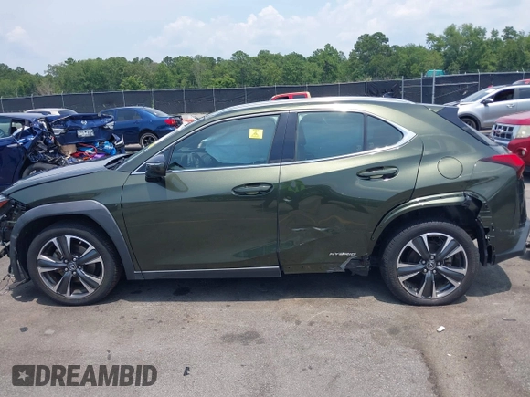 2020 Lexus UX 250h with VIN JTHX9JBH8L2033882, listed as a IAAI auction lot 42562160 with 62,848 mi miles and . Bid and sale history available at DreamBid. Image 15.