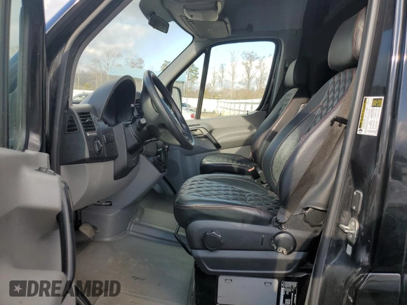 2018 Mercedes-Benz Sprinter with VIN 8BRPE7CD2JE159564, listed as a Copart auction lot 85987274 with 39,525 mi miles and Salvage Title. Bid and sale history available at DreamBid. Image 7.