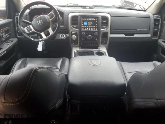 2016 Ram 1500 Laramie z VIN 1C6RR7NT3GS390185, wystawiony jako Copart lot #57874635 z przebiegiem 109 023 mil mil oraz Szkoda całkowita • Salvage title. Historia ofert i sprzedaży dostępna na DreamBid. Obrazek 8.