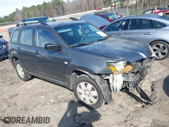 2004 Mitsubishi Outlander LS with VIN JA4LX31F344003223, listed as a IAAI auction lot 41614338 with 135,101 mi miles. Bid and sale history available at carsss.com. Image 1.