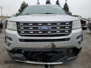 2017 Ford Explorer XLT with VIN 1FM5K7D85HGA93993, listed as a Copart auction lot 58561425 with 135,126 mi miles and Salvage title. Bid and sale history available at DreamBid. Image 5.