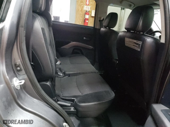 2012 Mitsubishi Outlander SE with VIN JA4AS3AW2CU019806, listed as a Copart auction lot 48173685 with 129,765 mi miles and Clean Title. Bid and sale history available at carsss.com. Image 11.