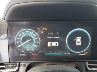 2024 Hyundai Elantra SEL z VIN KMHLM4DG0RU736051, wystawiony jako Copart lot #43045135 z przebiegiem 17 648 mil mil oraz Szkoda całkowita • Salvage title. Historia ofert i sprzedaży dostępna na DreamBid. Obrazek 9.