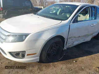 2010 Ford Fusion SE with VIN 3FAHP0HA0AR281297, listed as a IAAI auction lot 41868346 with 177,292 mi miles. Bid and sale history available at carsss.com. Image 6.
