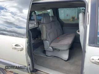 2000 Chrysler Voyager SE z VIN 1C4GJ44G8YB770649, wystawiony jako IAAI lot #42217547 z przebiegiem 239 986 mil mil oraz . Historia ofert i sprzedaży dostępna na DreamBid. Obrazek 8.