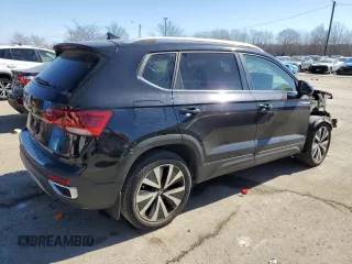 2022 Volkswagen Taos SE z VIN 3VVLX7B28NM027274, wystawiony jako Copart lot #46595745 z przebiegiem 37 293 mil mil oraz Szkody całkowita. Historia ofert i sprzedaży dostępna na DreamBid. Obrazek 3.