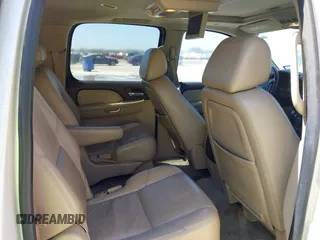 2009 GMC Denali z VIN 1GKFC06269R198526, wystawiony jako IAAI lot #41677428 z przebiegiem 244 410 mil mil oraz . Historia ofert i sprzedaży dostępna na DreamBid. Obrazek 8.