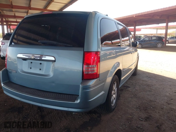 2008 Chrysler Town & Country Touring with VIN 2A8HR54P08R709647, listed as a IAAI auction lot 42452979 with 188,757 mi miles and . Bid and sale history available at DreamBid. Image 4.