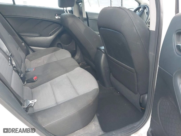 2016 Kia Forte 5-Door LX with VIN KNAFK5A89G5584902, listed as a IAAI auction lot 41703843 with 254,827 mi miles. Bid and sale history available at carsss.com. Image 8.