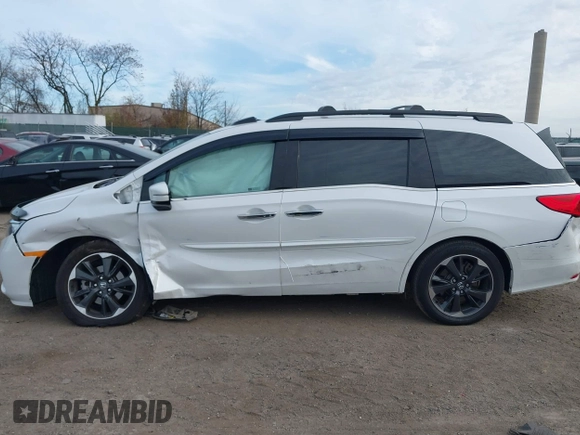2024 Honda Odyssey Elite with VIN 5FNRL6H93RB000285, listed as a IAAI auction lot 40906174 with 20,146 mi miles. Bid and sale history available at carsss.com. Image 13.