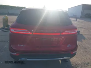 2015 Lincoln MKC with VIN 5LMCJ1A99FUJ09130, listed as a IAAI auction lot 41831811 with 125,804 mi miles. Bid and sale history available at carsss.com. Image 17.