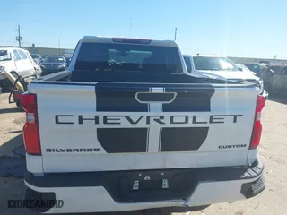 2021 Chevrolet Silverado 1500 Custom with VIN 1GCPYBEK4MZ261632, listed as a IAAI auction lot 41662563 with 50,063 mi miles. Bid and sale history available at carsss.com. Image 16.