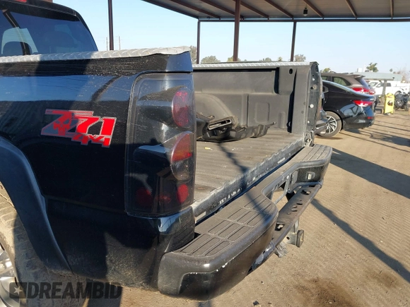 2003 Chevrolet Silverado 1500 LS с VIN 2GCEK19T431132402, выставлен на аукционе IAAI как лот 41278893 с пробегом 167 312 миль миль и . История ставок и продаж доступна на DreamBid. Изображение 14.