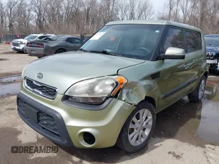 2012 Kia Soul + with VIN KNDJT2A67C7450802, listed as a IAAI auction lot 41815696 with 137,101 mi miles. Bid and sale history available at carsss.com. Image 6.