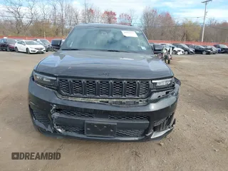 2022 Jeep Grand Cherokee Altitude z VIN 1C4RJKAG1N8524858, wystawiony jako IAAI lot #40883507 z przebiegiem 19 703 mil mil oraz . Historia ofert i sprzedaży dostępna na DreamBid. Obrazek 12.