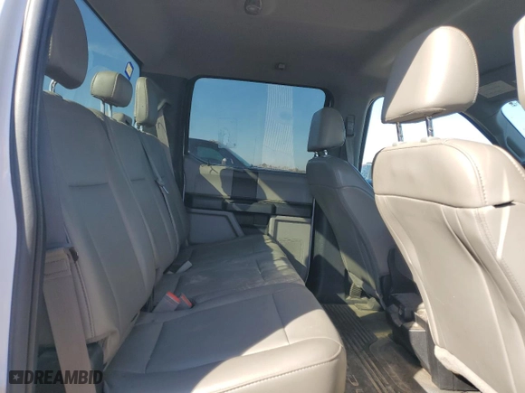 2019 Ford Super Duty F-250 SRW XL with VIN 1FT7W2BTXKEE66301, listed as a Copart auction lot 48059795 with 236,809 mi miles and Clean Title. Bid and sale history available at carsss.com. Image 10.