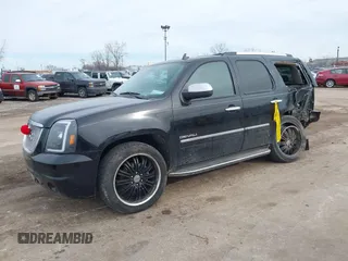 2010 GMC Yukon Denali with VIN 1GKUCEEF0AR181315, listed as a IAAI auction lot 41464181 with 186,005 mi miles. Bid and sale history available at carsss.com. Image 17.