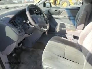 2003 Toyota Sienna CE with VIN 4T3ZF19C63U541949, listed as a Copart auction lot 83186624 with 180,075 mi miles and Salvage Title. Bid and sale history available at carsss.com. Image 7.