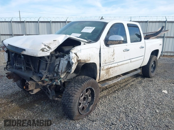 2011 Chevrolet Silverado 1500 LT with VIN 3GCPKSE36BG219504, listed as a IAAI auction lot 41891475 with 189,240 mi miles. Bid and sale history available at carsss.com. Image 17.