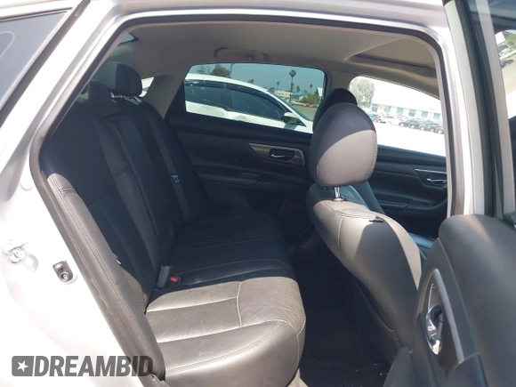 2015 Nissan Altima 2.5 z VIN 1N4AL3AP6FN919785, wystawiony jako IAAI lot #42408330 z przebiegiem 101 555 mil mil oraz . Historia ofert i sprzedaży dostępna na DreamBid. Obrazek 8.
