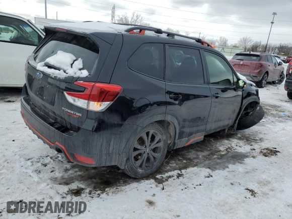 2022 Subaru Forester Sport with VIN JF2SKAJC8NH476833, listed as a Copart auction lot 45579105 with 20,937 mi miles and Clean Title. Bid and sale history available at carsss.com. Image 3.