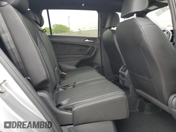 2023 Volkswagen Tiguan SE R-Line Black с VIN 3VVCB7AX4PM038156, выставлен на аукционе Copart как лот 58963155 с пробегом 24 871 миль миль и Списание • Salvage title. История ставок и продаж доступна на DreamBid. Изображение 11.