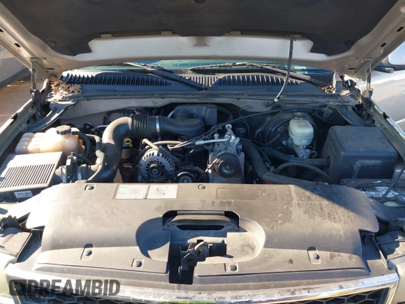 2006 Chevrolet Silverado 1500 Work Truck with VIN 1GCEC19X86Z240775, listed as a IAAI auction lot 41878620 with 198,686 mi miles. Bid and sale history available at carsss.com. Image 10.