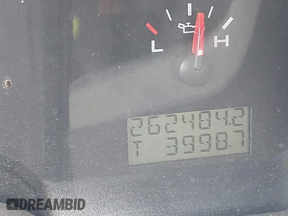 2004 Ford F-150 STX с VIN 1FTRX12W24NA10953, выставлен на аукционе IAAI как лот 42763234 с пробегом 262 484 миль миль и . История ставок и продаж доступна на DreamBid. Изображение 12.