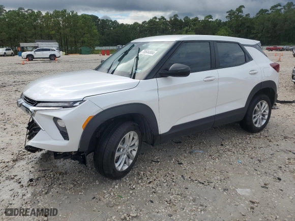 2024 Chevrolet TrailBlazer LS with VIN KL79MMS24RB105933, listed as a Copart auction lot 70504804 with NaN miles and Salvage Title. Bid and sale history available at carsss.com. Image 1.