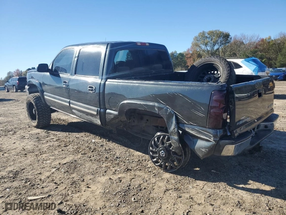 2004 Chevrolet Silverado 1500 Crew Cab LS with VIN 2GCEK13T541390454, listed as a Copart auction lot 81348384 with 0 mi miles and Salvage Title. Bid and sale history available at carsss.com. Image 2.