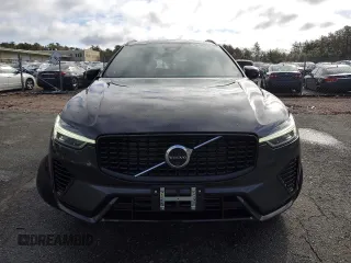 2024 Volvo XC60 Plus Dark Theme z VIN YV4H60DLXR1849191, wystawiony jako Copart lot #50136745 z przebiegiem 12 752 mil mil oraz Szkoda całkowita • Salvage title. Historia ofert i sprzedaży dostępna na DreamBid. Obrazek 5.