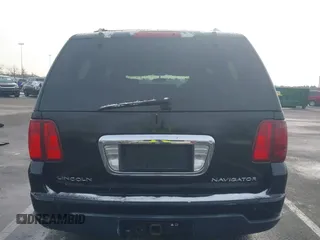 2005 Lincoln Navigator Luxury with VIN 5LMFU28535LJ11344, listed as a IAAI auction lot 41469627 with 177,036 mi miles. Bid and sale history available at carsss.com. Image 16.