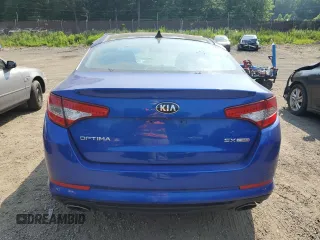 2013 Kia Optima SX z VIN 5XXGR4A68DG090873, wystawiony jako Copart lot #60827825 z przebiegiem Nie podano mil oraz Szkoda całkowita • Salvage title. Historia ofert i sprzedaży dostępna na DreamBid. Obrazek 6.