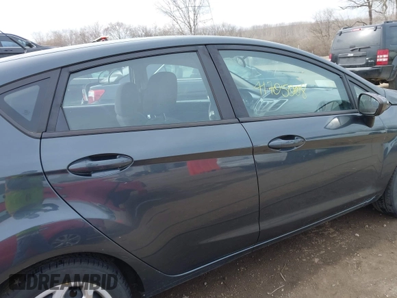 2011 Ford Fiesta SE with VIN 3FADP4EJ6BM137939, listed as a IAAI auction lot 41705008 with 161,166 mi miles. Bid and sale history available at carsss.com. Image 13.