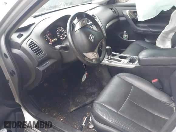 2015 Nissan Altima S with VIN 1N4AL3AP4FN341539, listed as a IAAI auction lot 41972145 with 103,514 mi miles and . Bid and sale history available at DreamBid. Image 5.