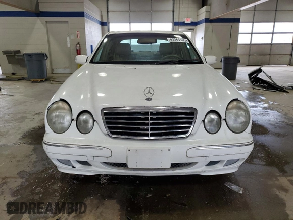 2002 Mercedes-Benz E-Class with VIN WDBJF82J02X065334, listed as a Copart auction lot 53364165 with 152,538 mi miles and Clean Title. Bid and sale history available at carsss.com. Image 5.