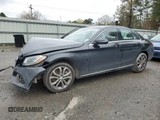 2016 Mercedes-Benz C 300 Luxury z VIN 55SWF4KBXGU116931, wystawiony jako Copart lot #88240475 z przebiegiem Nie podano mil oraz Szkoda całkowita • Salvage title. Historia ofert i sprzedaży dostępna na DreamBid. Obrazek 1.