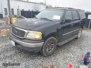 2001 Ford Expedition XLT with VIN 1FMRU15WX1LB40230, listed as a IAAI auction lot 41917379 with 1 mi miles. Bid and sale history available at carsss.com. Image 2.