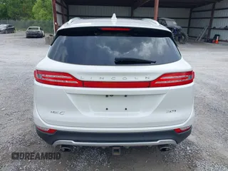 2018 Lincoln MKC Reserve с VIN 5LMCJ3C99JUL21527, выставлен на аукционе IAAI как лот 42170926 с пробегом 69 224 миль миль и . История ставок и продаж доступна на DreamBid. Изображение 17.